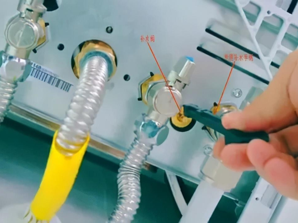贝雷塔壁挂炉怎么补水？怎么注水？怎么进行系统排空？