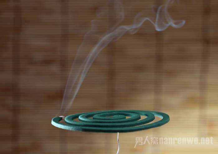 吹空调可以点蚊香吗-蚊香使用注意事项有哪些