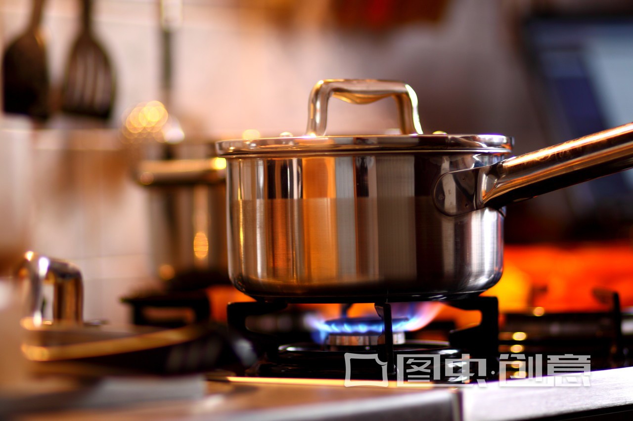 燃气灶电池没电的表现-燃气灶电池怎样更换