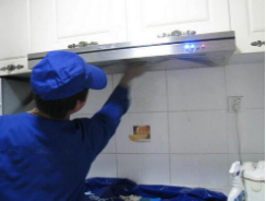 万和油烟机自动清洗功能怎样用?
